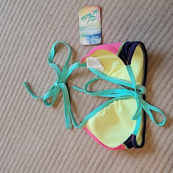 Hobie Halter Swim Top 🏊‍♀️ ⛱️ - Picture 3 of 5